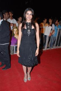 Prachi Desai feet photo thumbnail