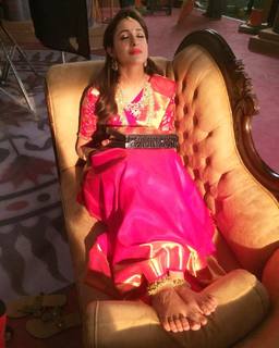 Pragya Jaiswal feet photo thumbnail