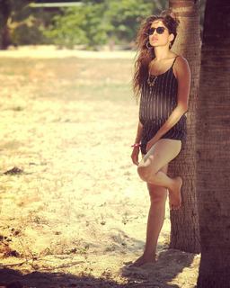 Pragya Jaiswal feet photo thumbnail