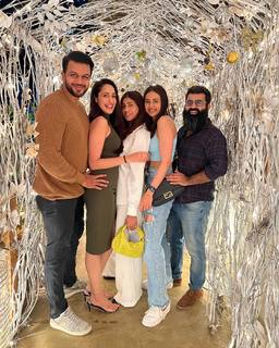 Pragya Jaiswal feet photo thumbnail