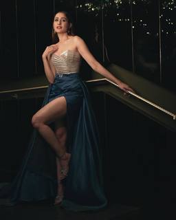 Pragya Jaiswal feet photo thumbnail