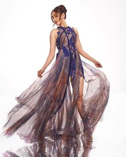 Pragya Jaiswal feet photo thumbnail