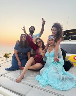 Pragya Jaiswal feet photo thumbnail