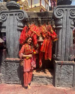 Pragya Jaiswal feet photo thumbnail