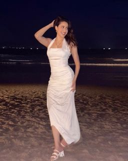 Pragya Jaiswal feet photo thumbnail