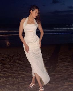 Pragya Jaiswal feet photo thumbnail