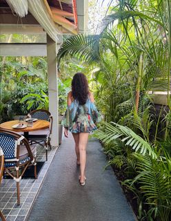 Pragya Jaiswal feet photo thumbnail