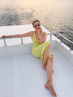 Pragya Jaiswal feet photo 7