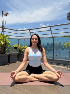 Pragya Jaiswal feet photo 10