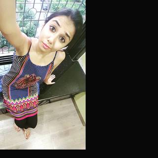 Prajakta Koli feet photo thumbnail