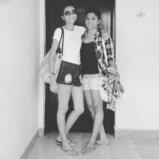 Prajakta Koli feet photo thumbnail