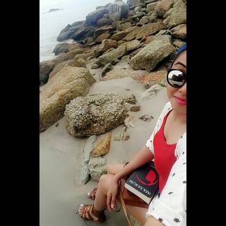 Prajakta Koli feet photo thumbnail