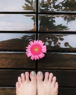 Prajakta Koli feet photo thumbnail