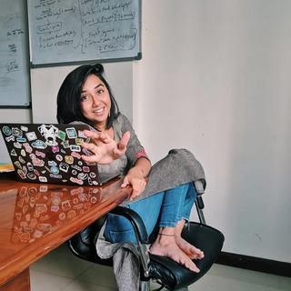 Prajakta Koli feet photo thumbnail