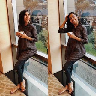 Prajakta Koli feet photo thumbnail