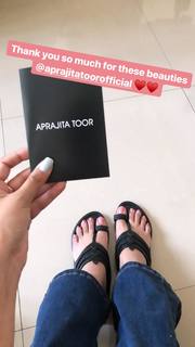 Prajakta Koli feet photo thumbnail
