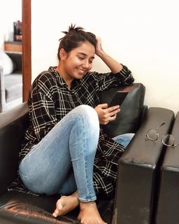 Prajakta Koli feet photo thumbnail