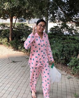 Prajakta Koli feet photo thumbnail