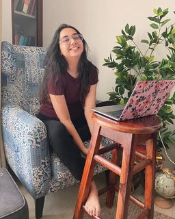 Prajakta Koli feet photo thumbnail