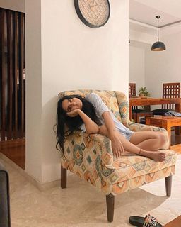 Prajakta Koli feet photo thumbnail