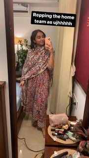 Prajakta Koli feet photo thumbnail