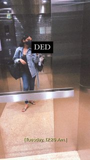 Prajakta Koli feet photo thumbnail