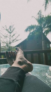 Prajakta Koli feet photo thumbnail