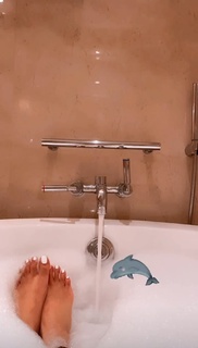 Prajakta Koli feet photo thumbnail