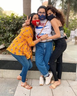 Prajakta Koli feet photo thumbnail