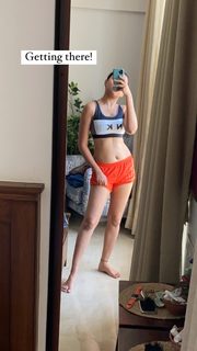 Prajakta Koli feet photo thumbnail