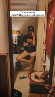 Prajakta Koli feet photo thumbnail