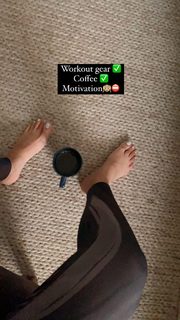 Prajakta Koli feet photo thumbnail