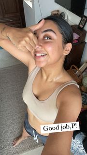 Prajakta Koli feet photo thumbnail