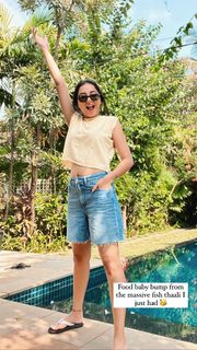 Prajakta Koli feet photo thumbnail