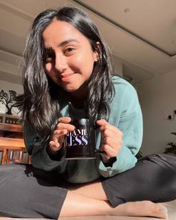 Prajakta Koli feet photo thumbnail