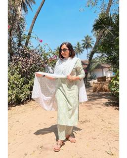 Prajakta Koli feet photo thumbnail