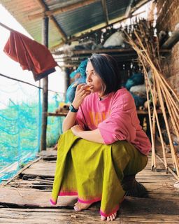 Prajakta Koli feet photo thumbnail