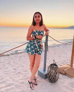 Prajakta Koli feet photo thumbnail