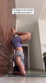 Prajakta Koli feet photo thumbnail