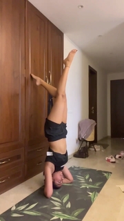 Prajakta Koli feet photo thumbnail