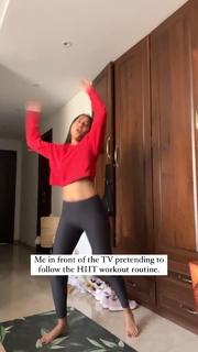 Prajakta Koli feet photo thumbnail