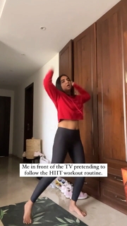 Prajakta Koli feet photo thumbnail