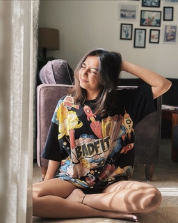 Prajakta Koli feet photo thumbnail