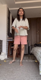 Prajakta Koli feet photo thumbnail