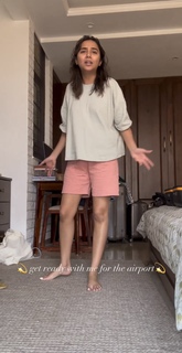 Prajakta Koli feet photo thumbnail