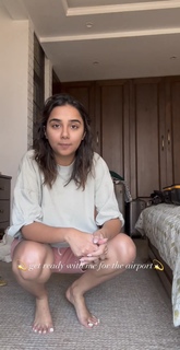 Prajakta Koli feet photo thumbnail