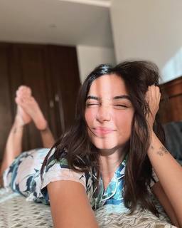 Prajakta Koli feet photo thumbnail