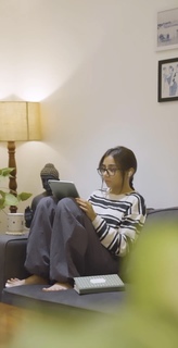 Prajakta Koli feet photo thumbnail