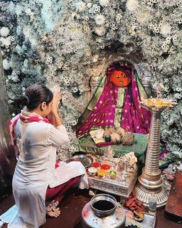 Prajakta Koli feet photo thumbnail