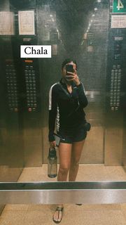 Prajakta Koli feet photo thumbnail